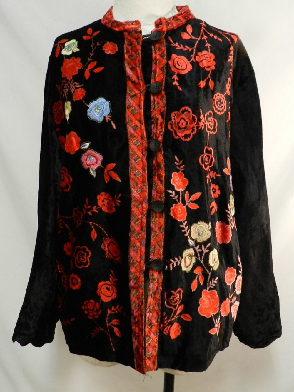 White Stag Embroidered Velvet jacket top cover-up Pockets lined Size Sz 14 16
